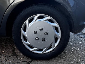 Used Vauxhall Corsa 2014 for sale - 77611432: Photo