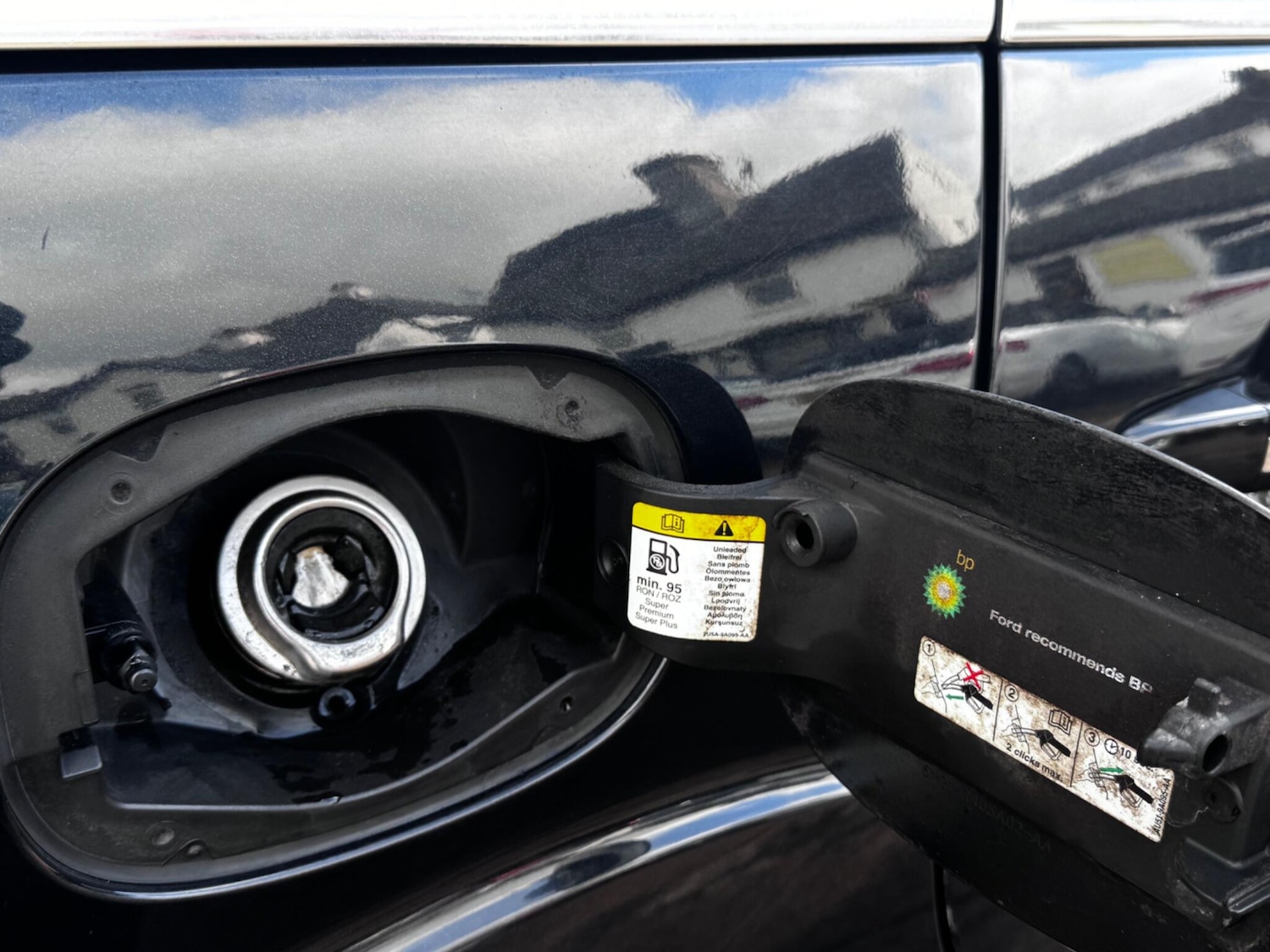 Used Ford Galaxy 2010 for sale - 77683614: Photo 12