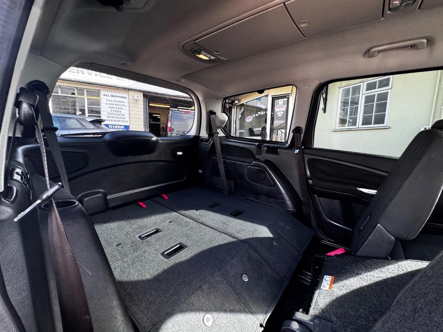 Used Ford Galaxy 2010 for sale - 77683614: Photo 30