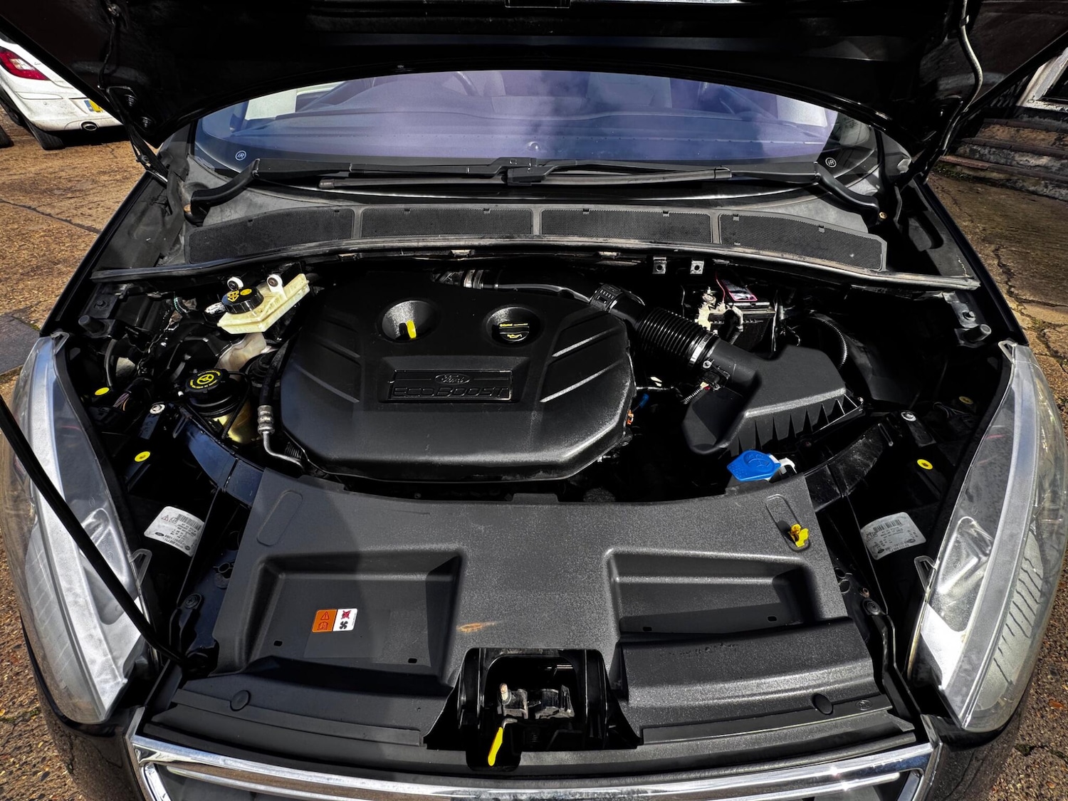 Used Ford Galaxy 2010 for sale - 77683614: Photo 37