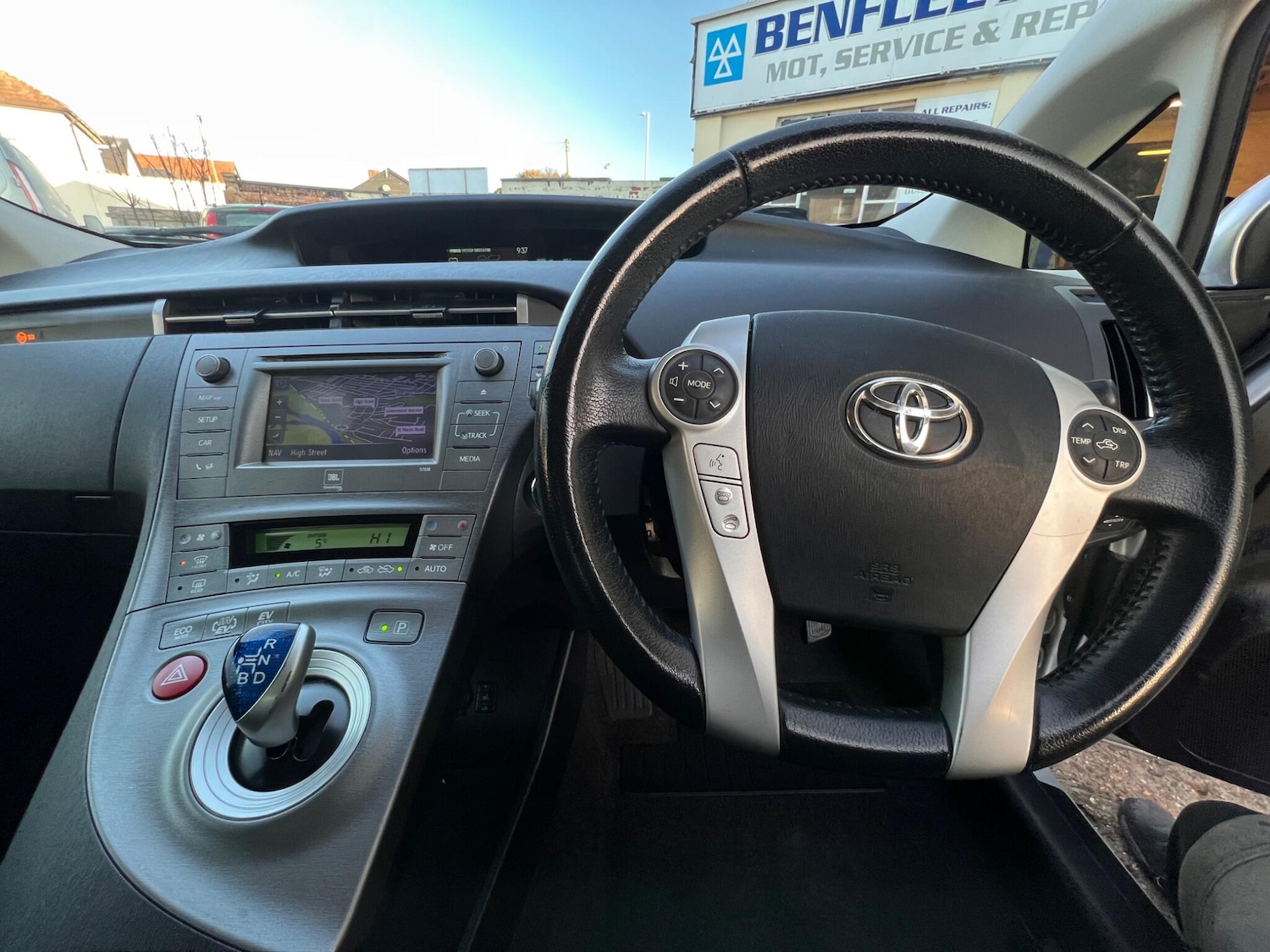 Used Toyota Prius 2012 for sale - 76936454: Photo 9