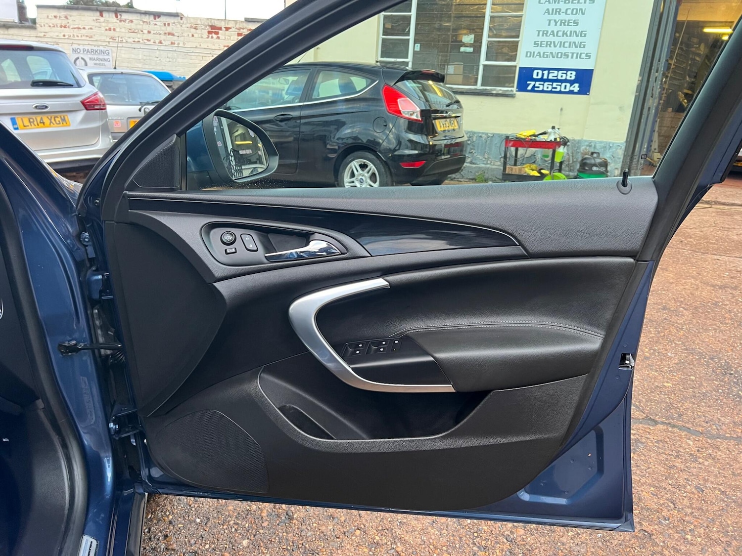 Used Vauxhall Insignia 2015 for sale - 76688779: Photo 13