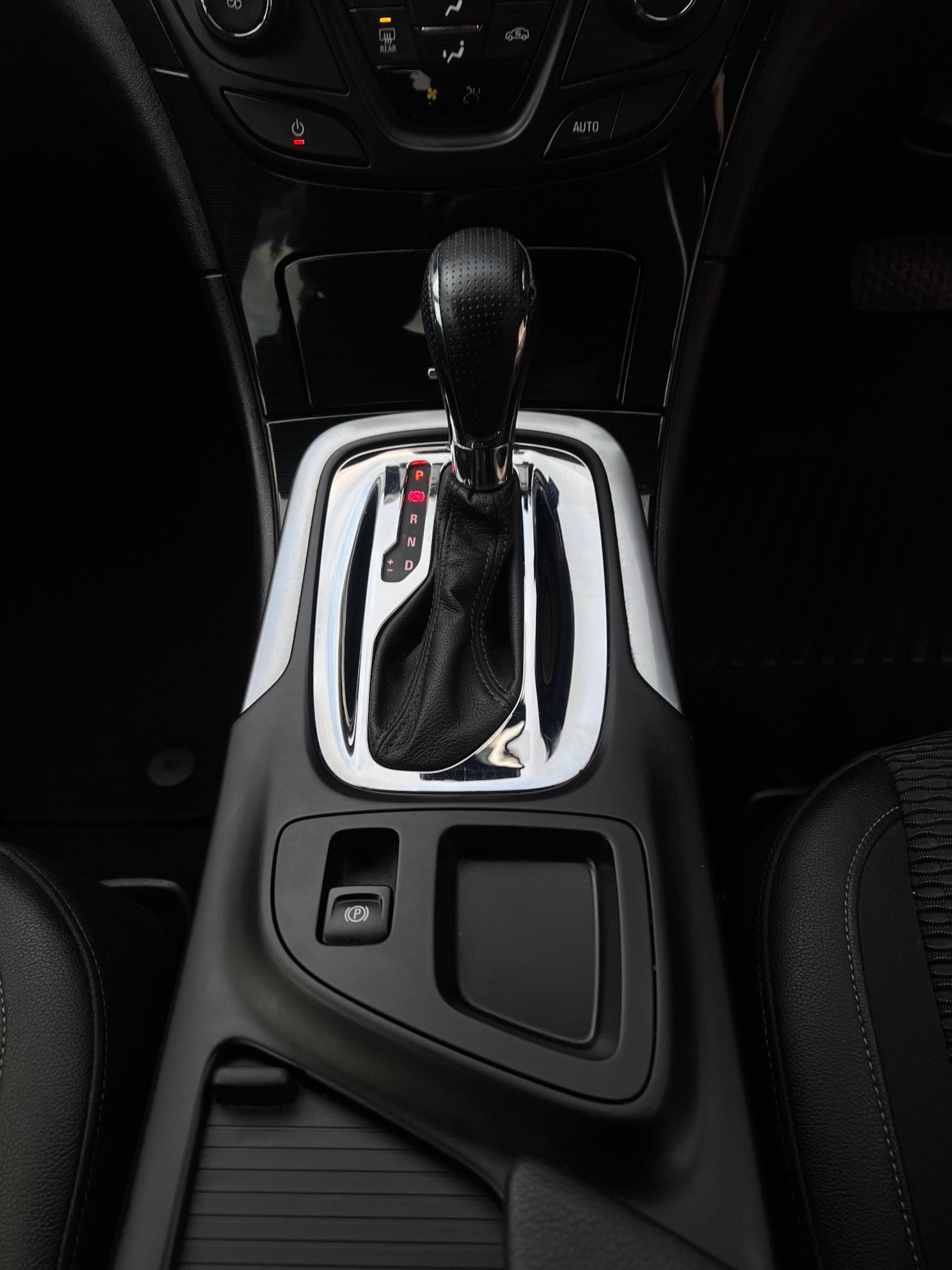 Used Vauxhall Insignia 2015 for sale - 76688779: Photo 18