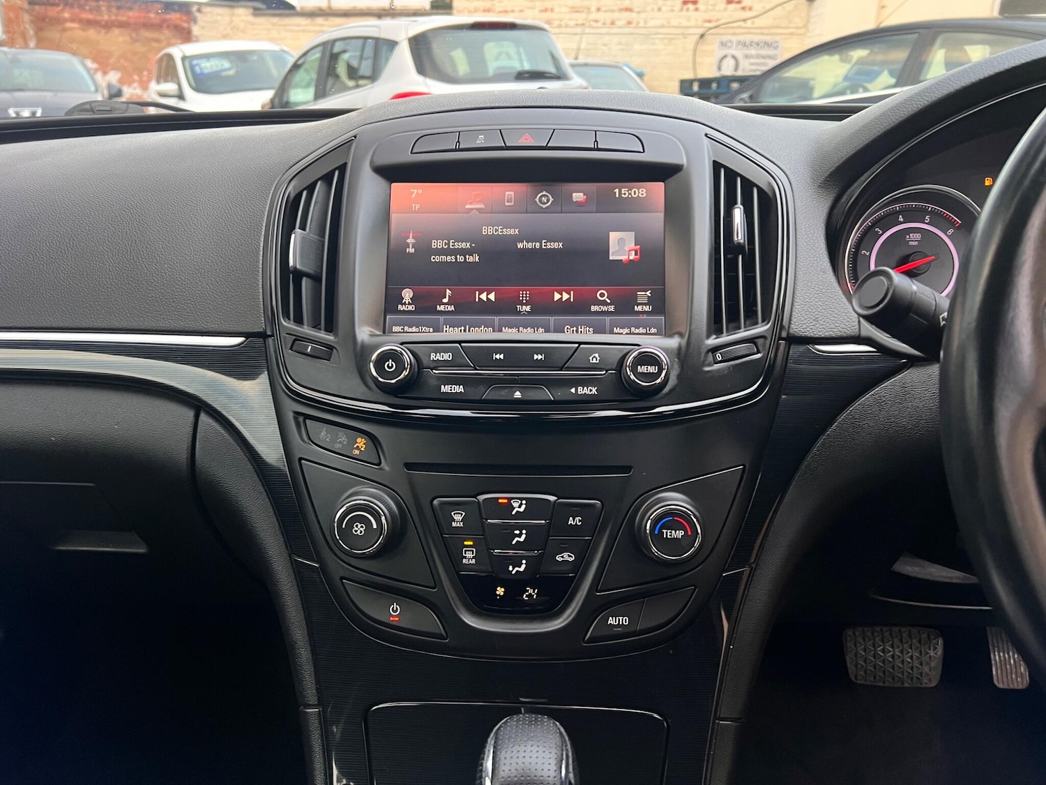 Used Vauxhall Insignia 2015 for sale - 76688779: Photo 20