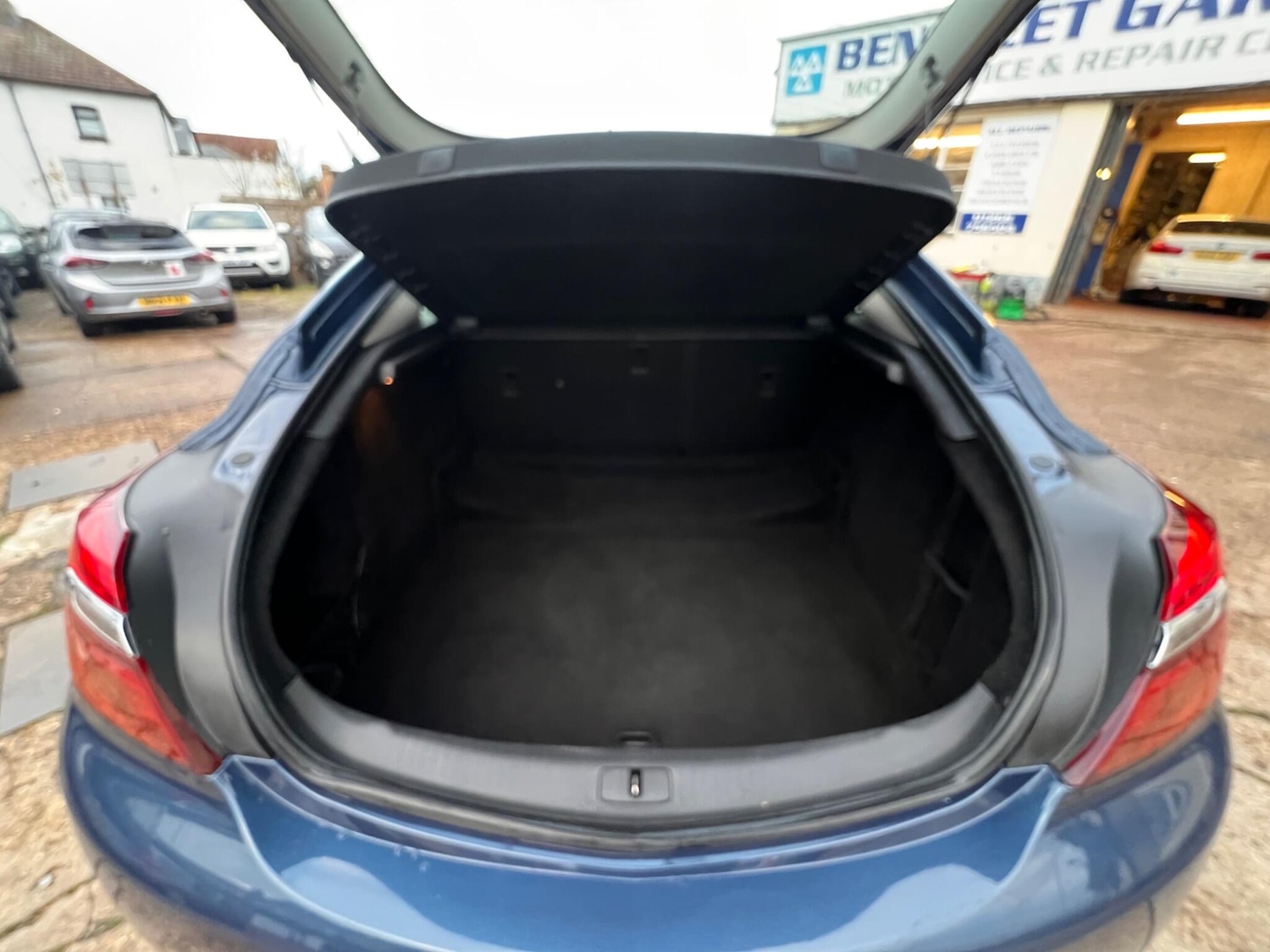 Used Vauxhall Insignia 2015 for sale - 76688779: Photo 28