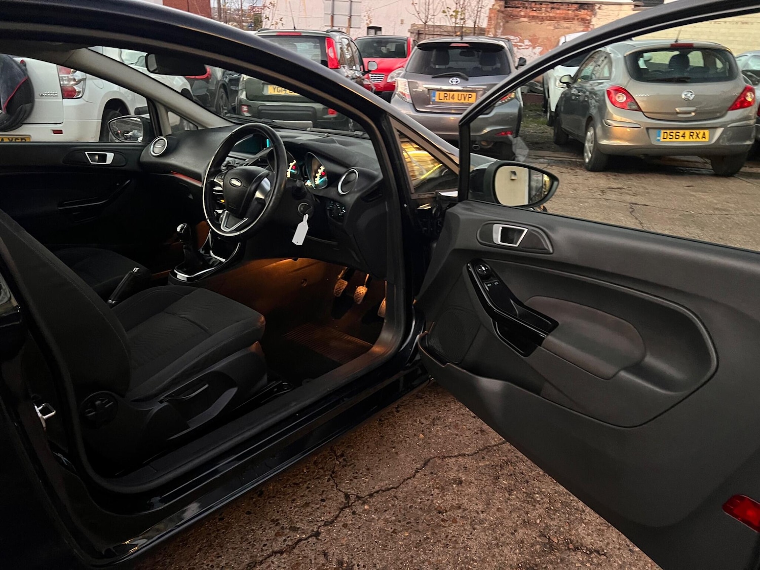 Used Ford Fiesta 2013 for sale - 76644909: Photo 10