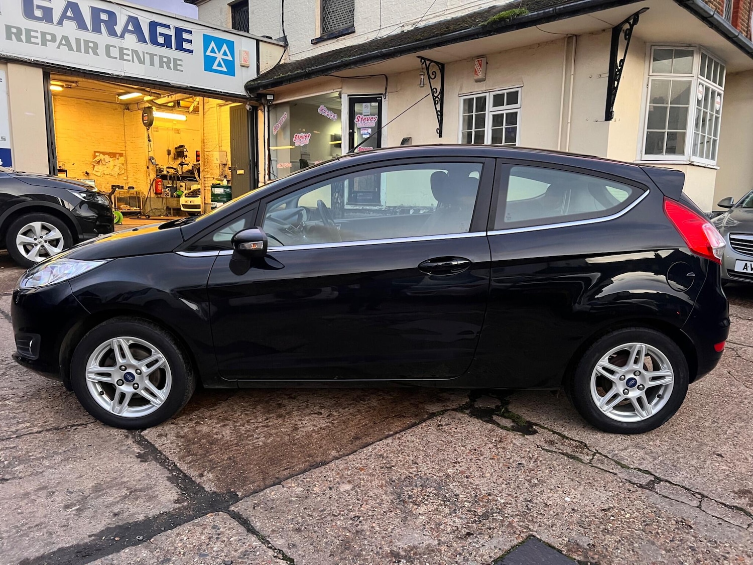 Used Ford Fiesta 2013 for sale - 76644909: Photo 5