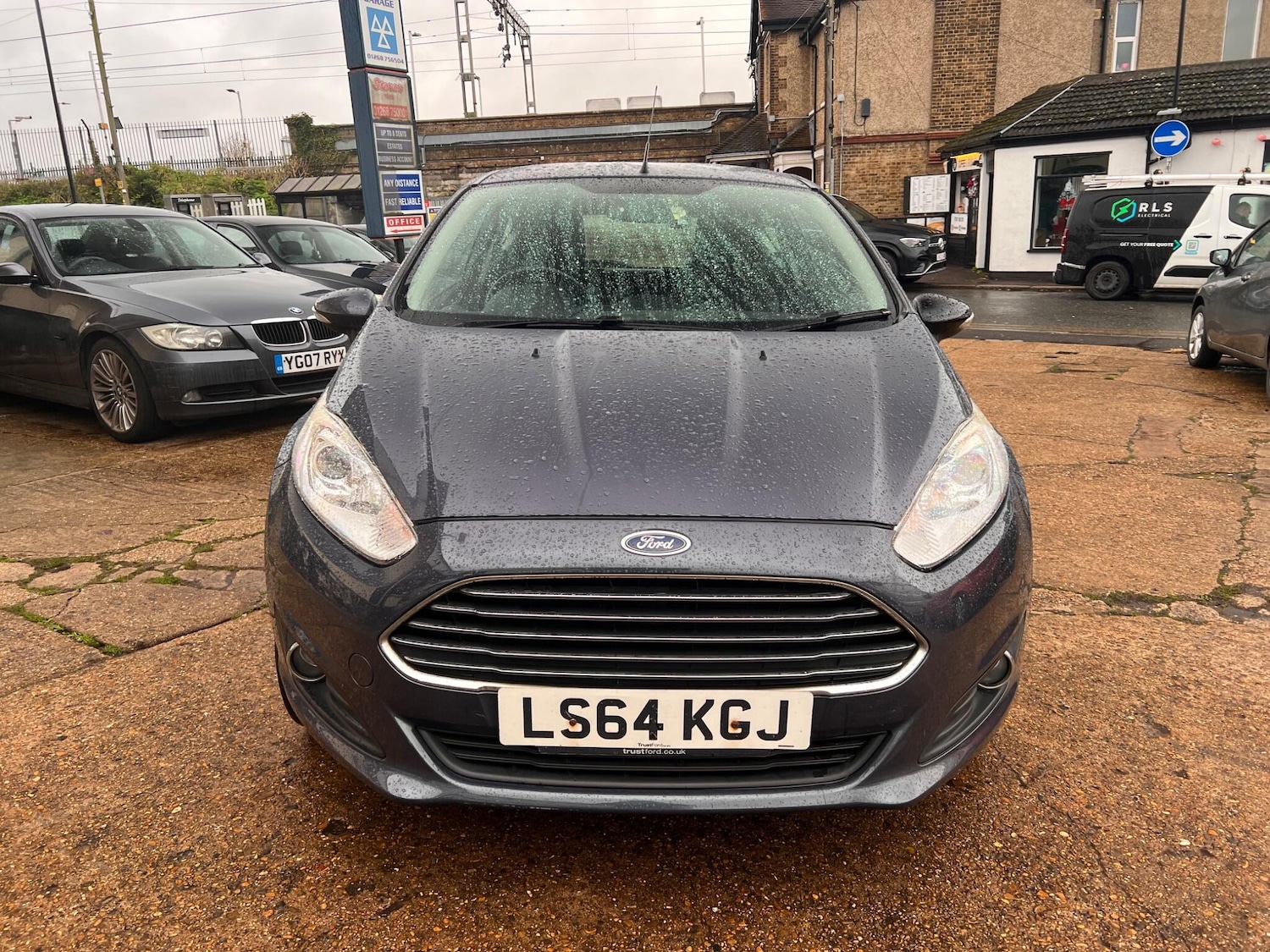 Used Ford Fiesta for sale - 76823940: Photo 2