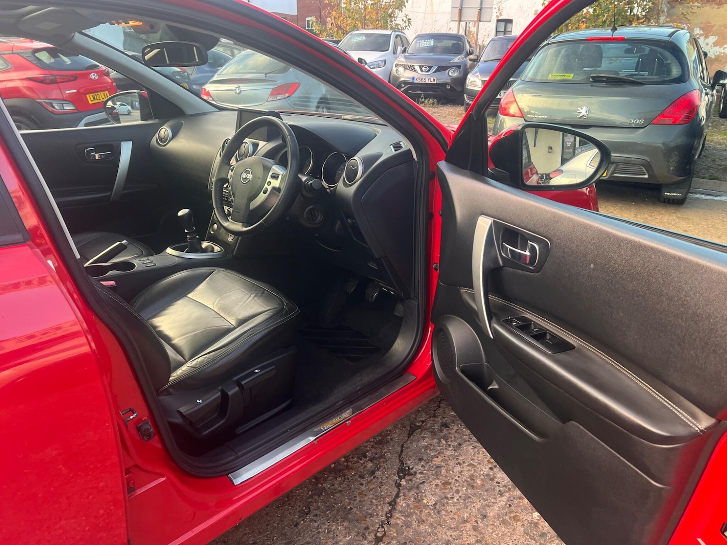 Used Nissan Qashqai 2009 for sale - 76388049: Photo 28