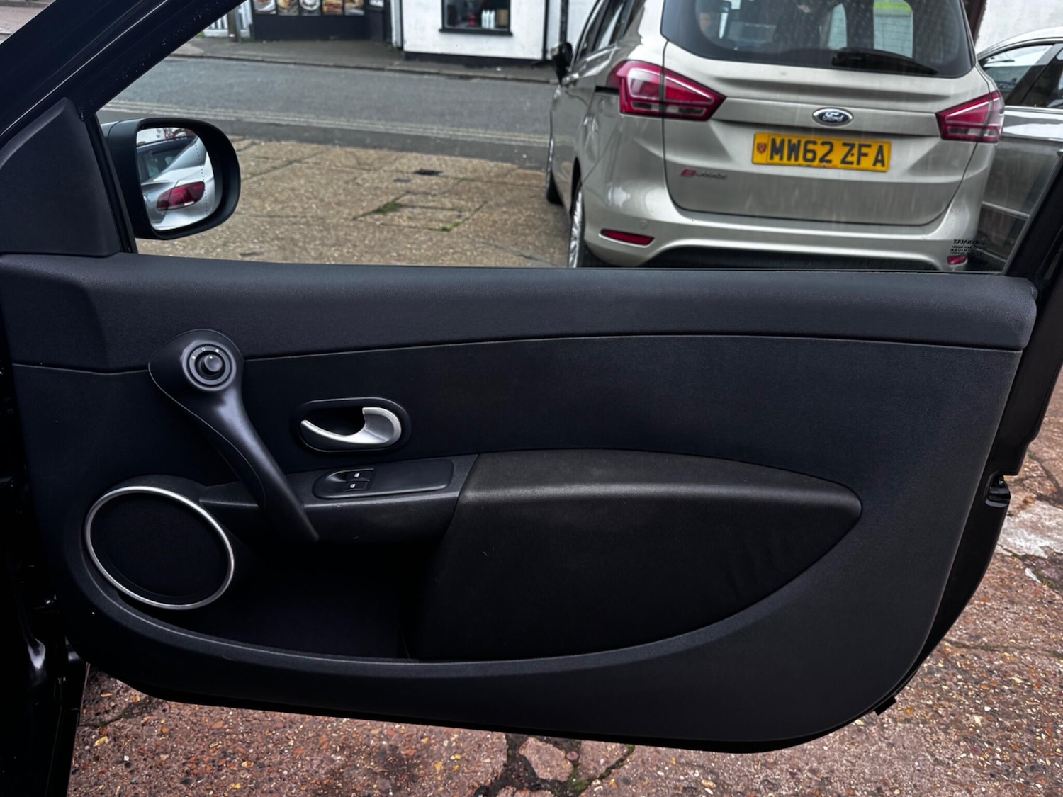 Used Renault Clio 2010 for sale - 77783177: Photo 13