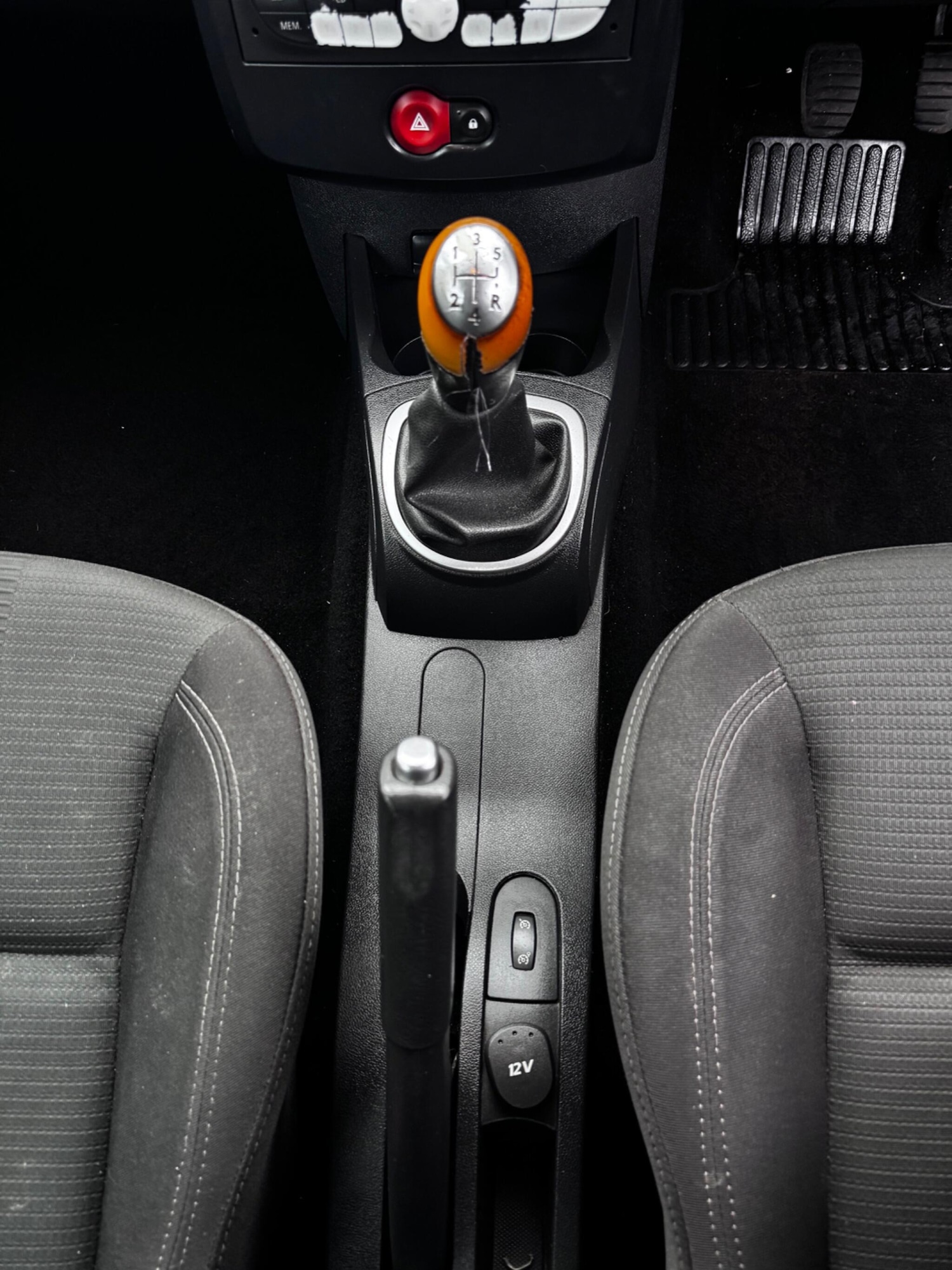 Used Renault Clio 2010 for sale - 77783177: Photo 18