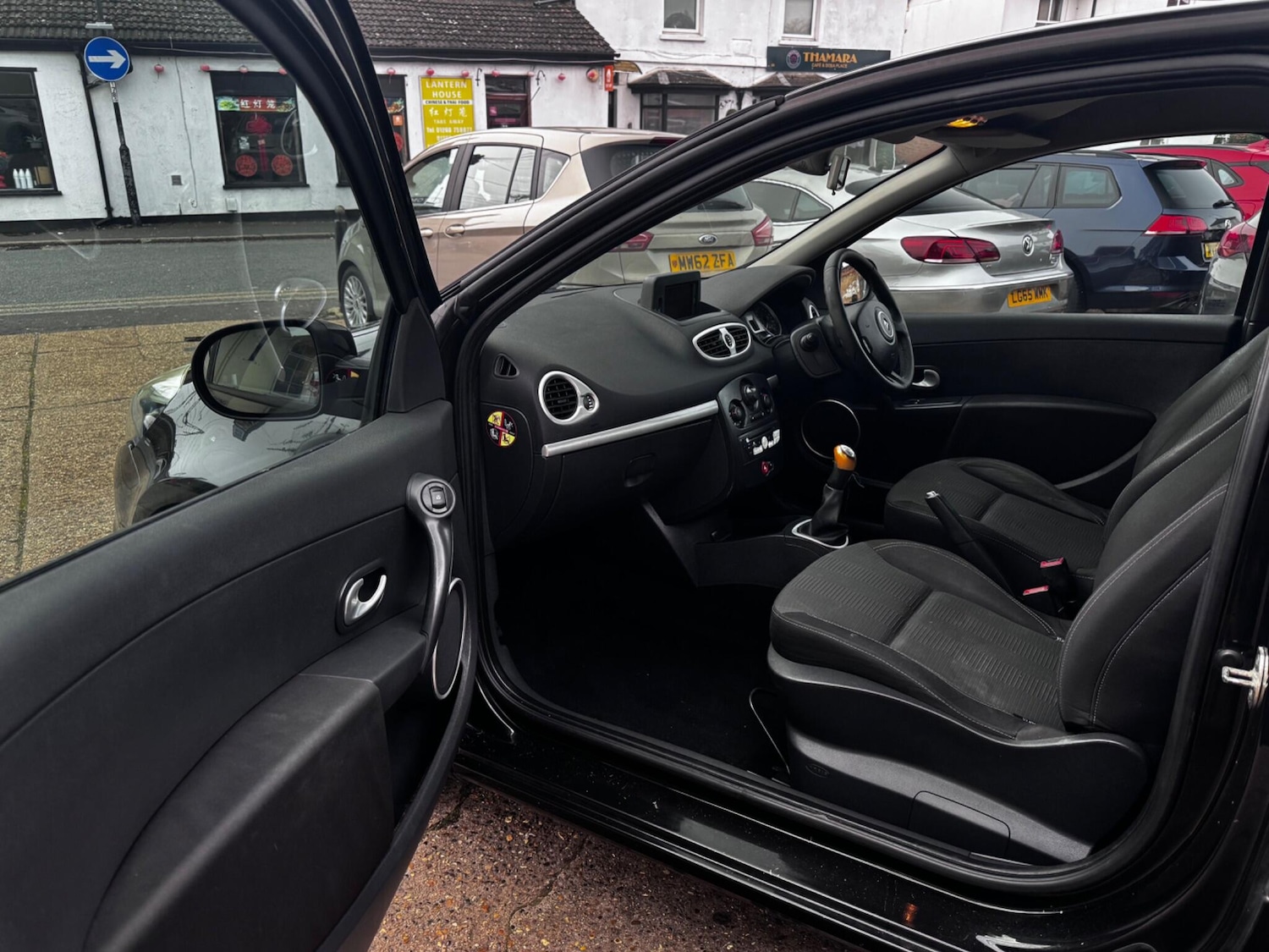 Used Renault Clio 2010 for sale - 77783177: Photo 22