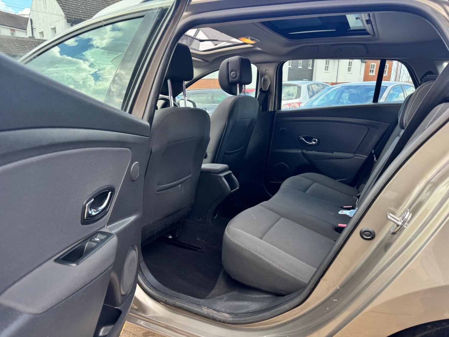 Used Renault Megane 2012 for sale - 78034496: Photo 14