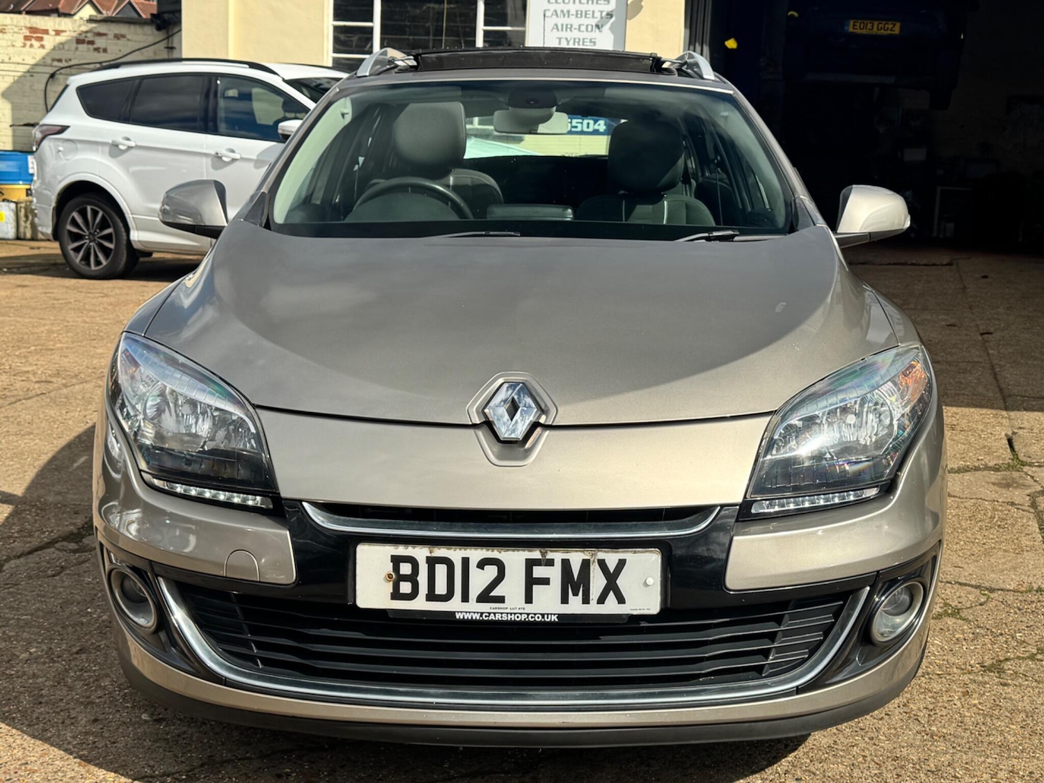 Used Renault Megane 2012 for sale - 78034496: Photo 2