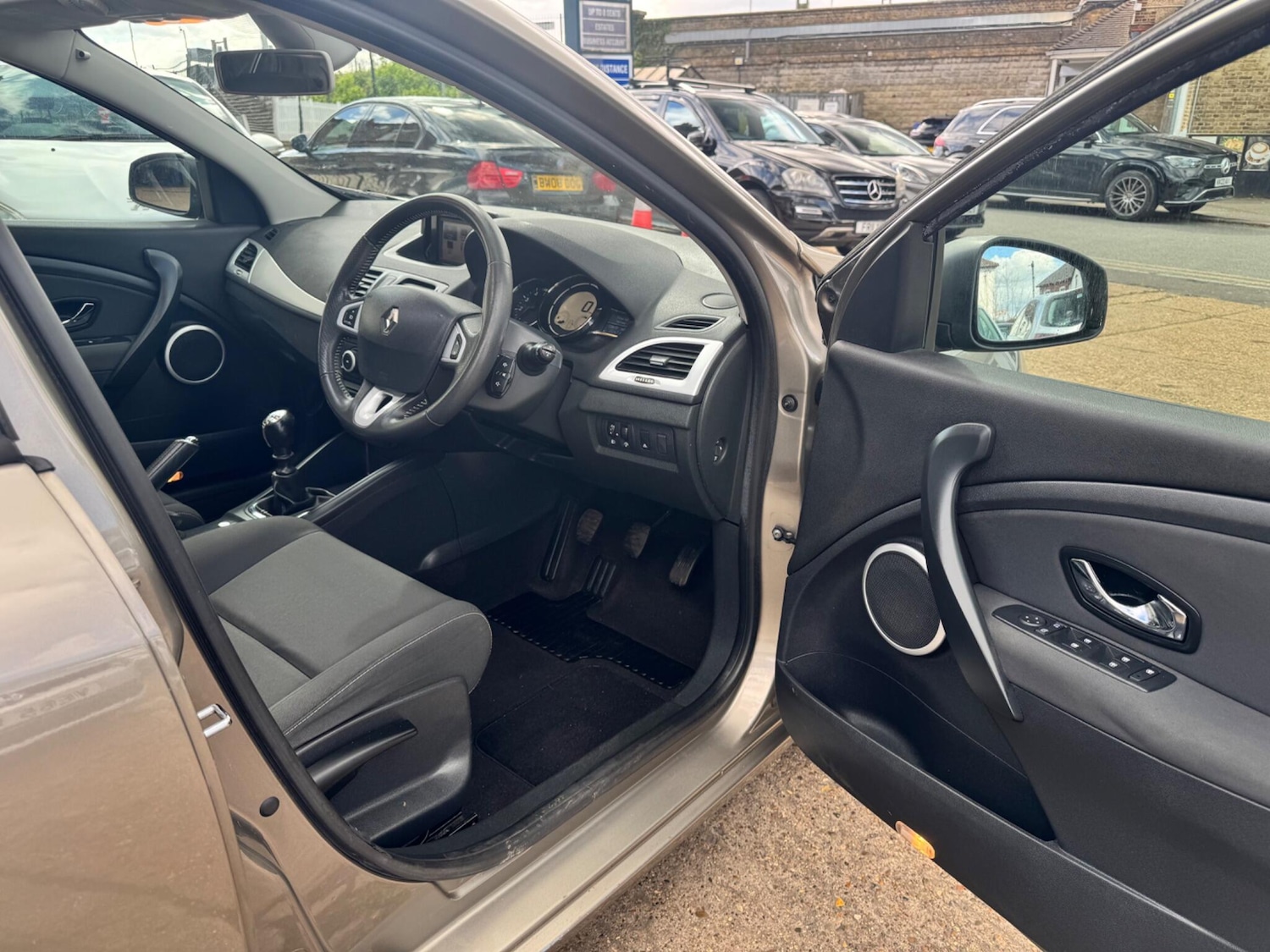 Used Renault Megane 2012 for sale - 78034496: Photo 31