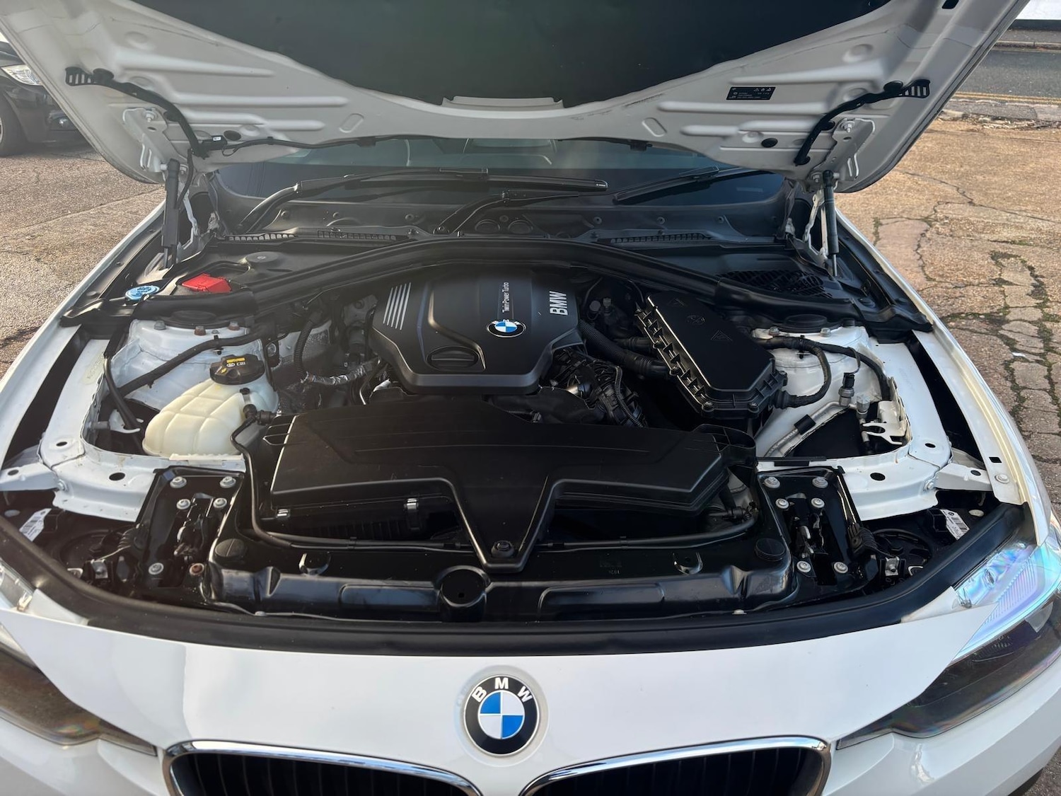 Used BMW 3 Series 2016 for sale - 77191217: Photo 19