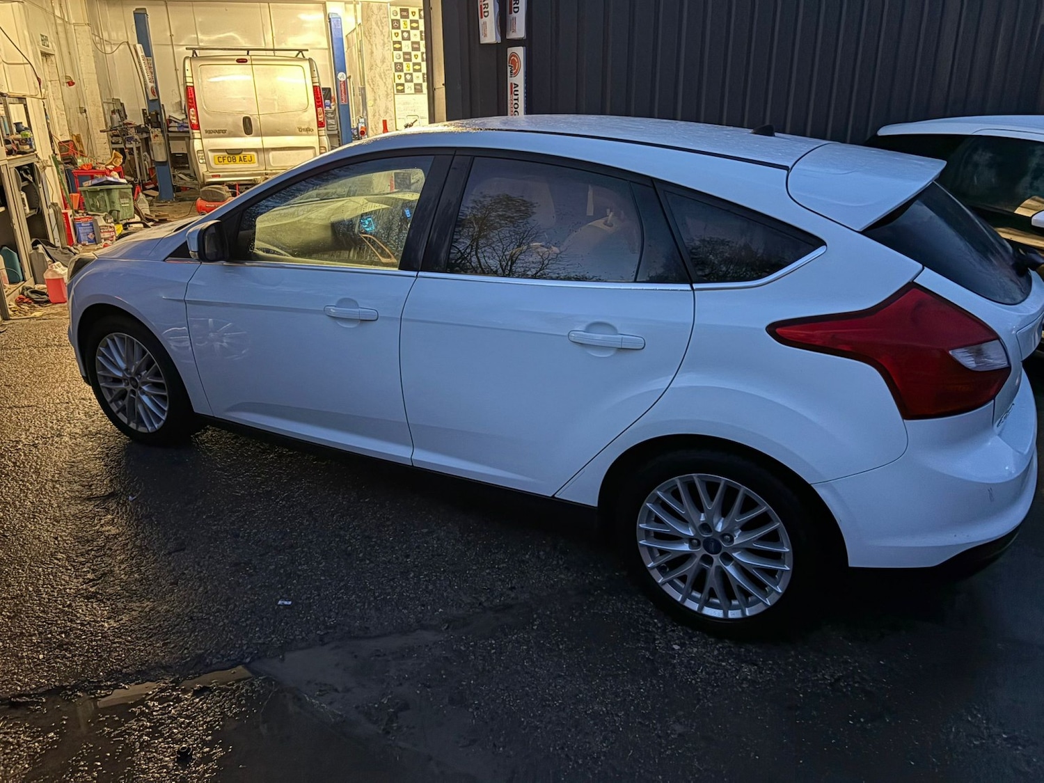 Used Ford Focus 2014 for sale - 76643305: Photo 8