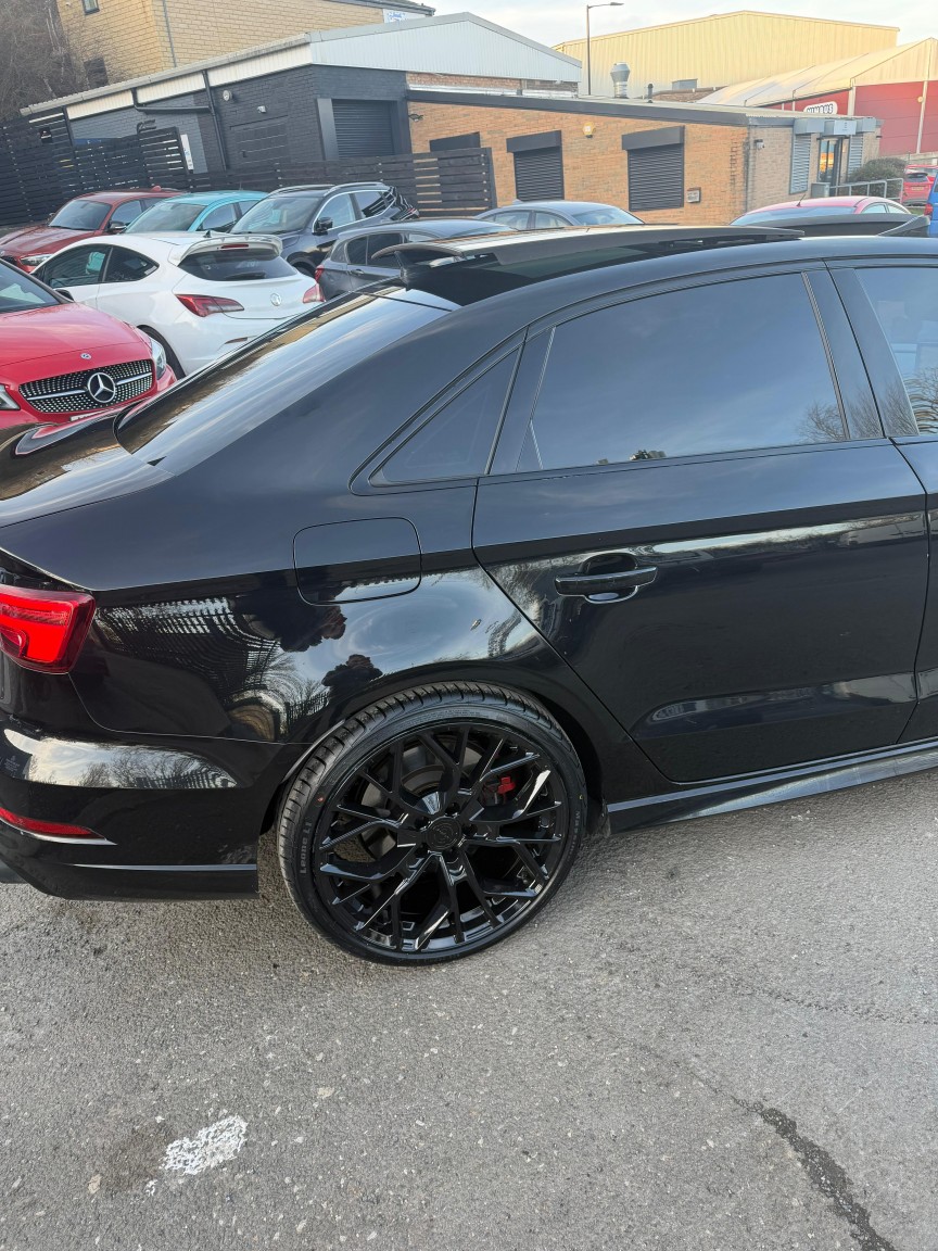 Used Audi RS3 2019 for sale - 77662235: Photo 4