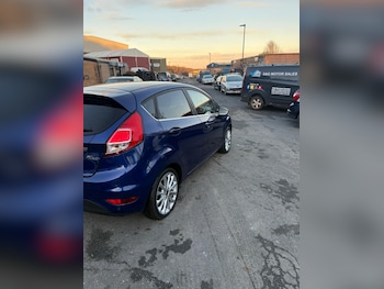 Used Ford Fiesta 2015 for sale - 78285657: Photo