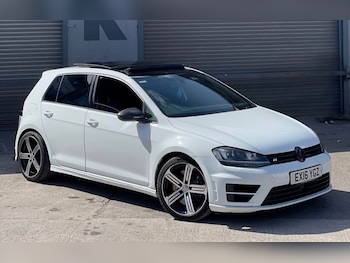 Used Volkswagen Golf 2016 for sale - 78310025: Photo