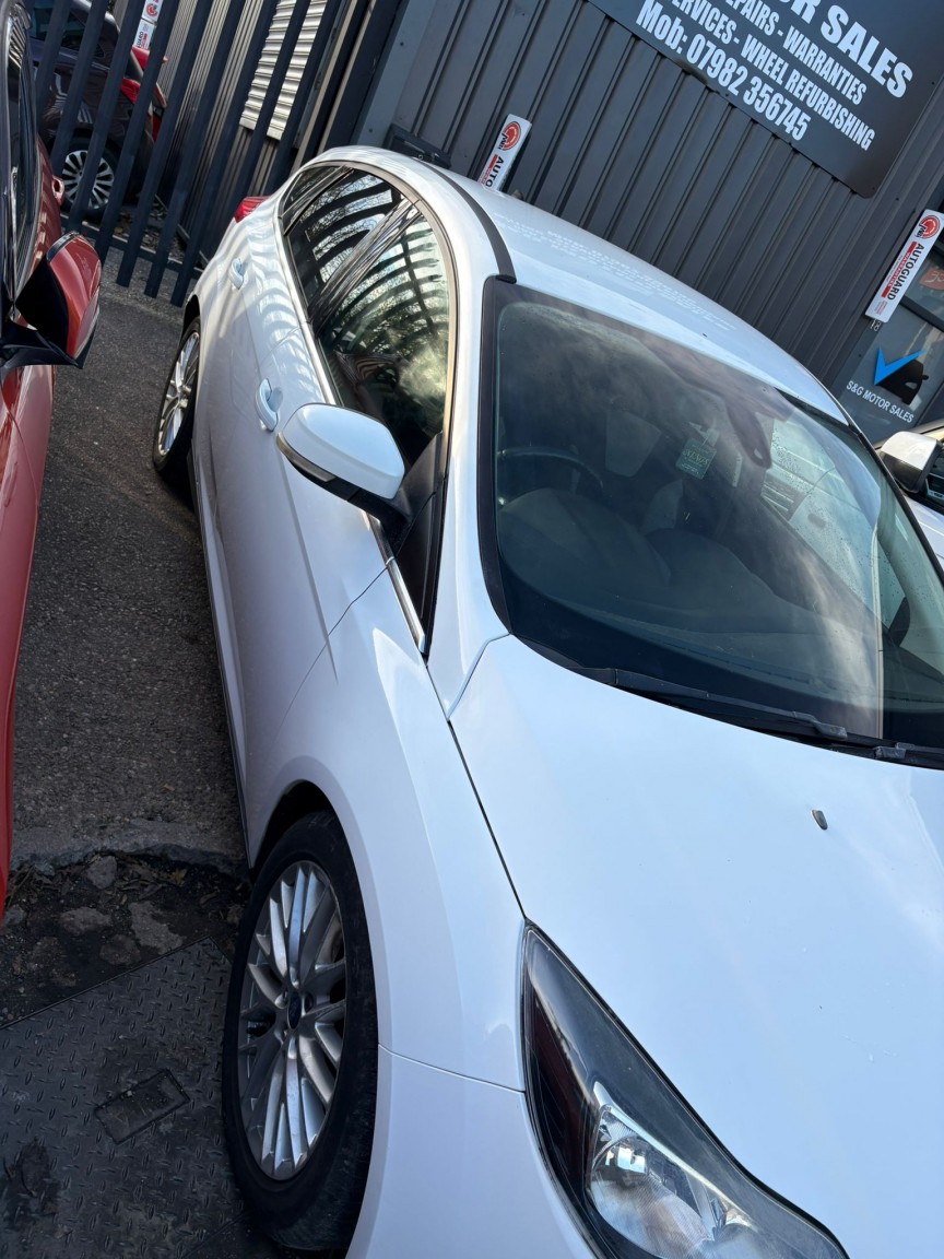 Used Ford Focus 2014 for sale - 76769855: Photo 13