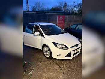 Used Ford Focus 2014 for sale - 76769855: Photo