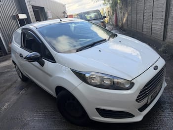 Used Ford Fiesta 2016 for sale - 79805982: Photo