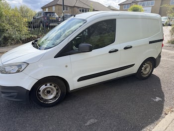 Used Ford Transit Courier 2015 for sale - 79710795: Photo