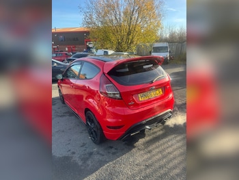 Used Ford Fiesta 2016 for sale - 76712467: Photo