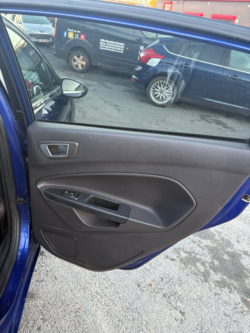 Used Ford Fiesta 2015 for sale - 76643324: Photo 11