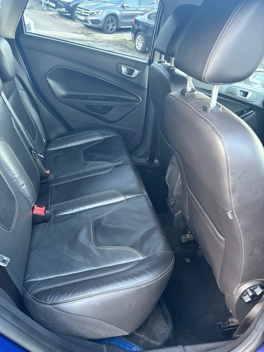 Used Ford Fiesta 2015 for sale - 76643324: Photo 12