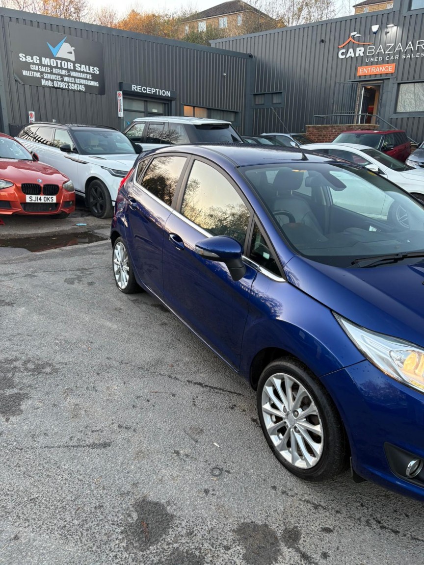 Used Ford Fiesta 2015 for sale - 76643324: Photo 2