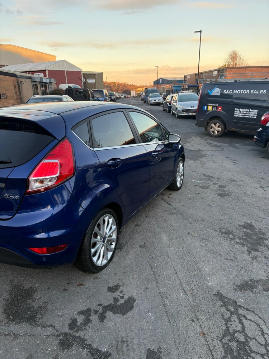 Used Ford Fiesta 2015 for sale - 76643324: Photo 3