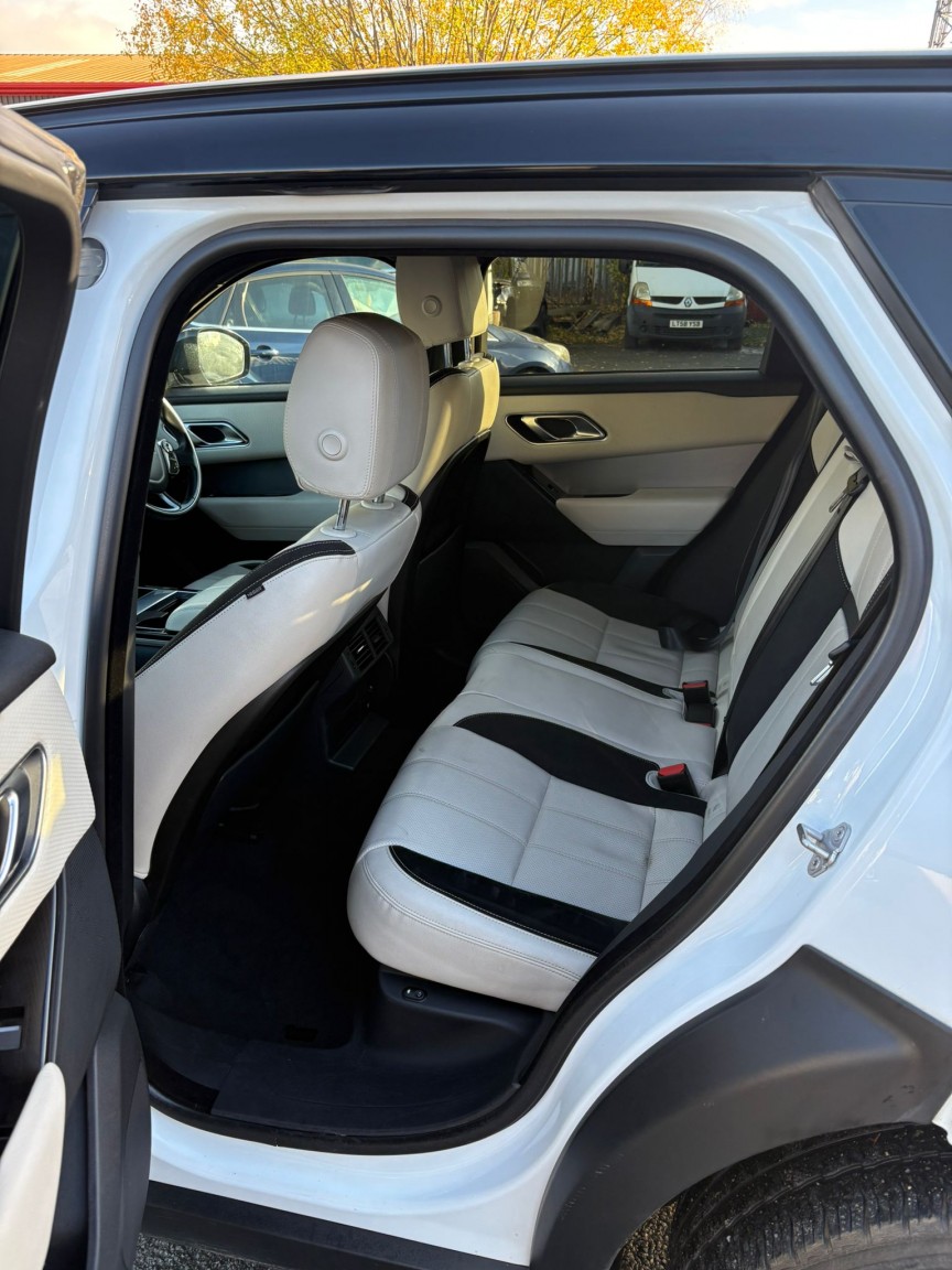 Used Land Rover Range Rover Velar 2018 for sale - 76643315: Photo 32