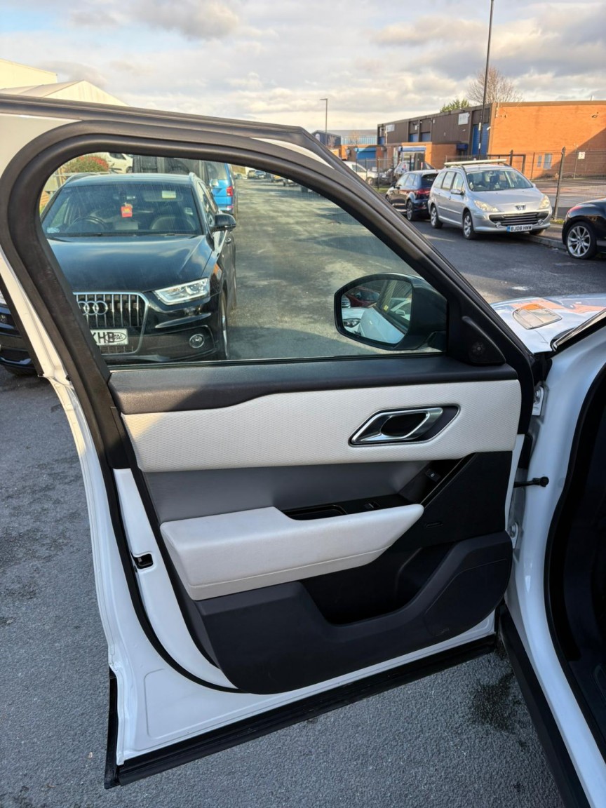 Used Land Rover Range Rover Velar 2018 for sale - 76643315: Photo 45