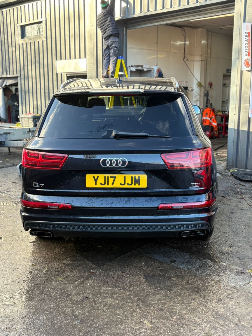 Used Audi Q7 2017 for sale - 76830406: Photo 9