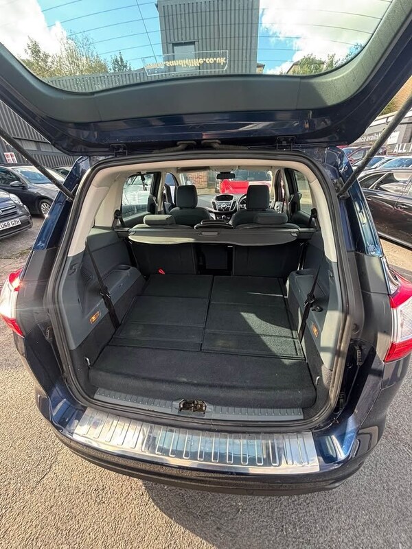 Used Ford Grand C-Max 2013 for sale - 76305552: Photo 7