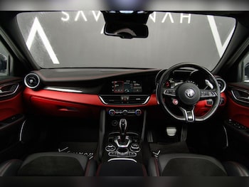 Used Alfa Romeo Giulia 2020 for sale - 76909982: Photo