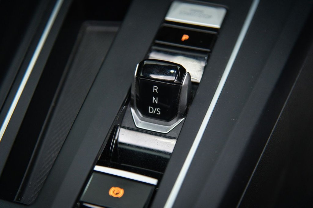 Used Volkswagen Golf 2022 for sale - 76345180: Photo 19