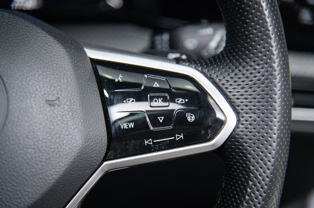 Used Volkswagen Golf 2022 for sale - 76345180: Photo 24