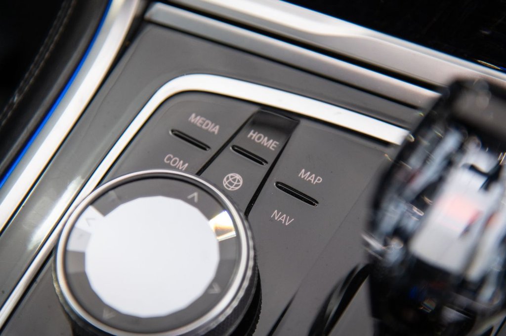 Used BMW 8 Series 2019 for sale - 75877632: Photo 23