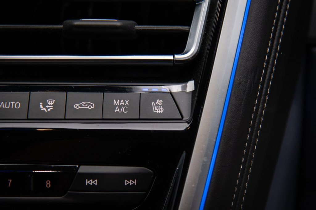 Used BMW 8 Series 2019 for sale - 75877632: Photo 30