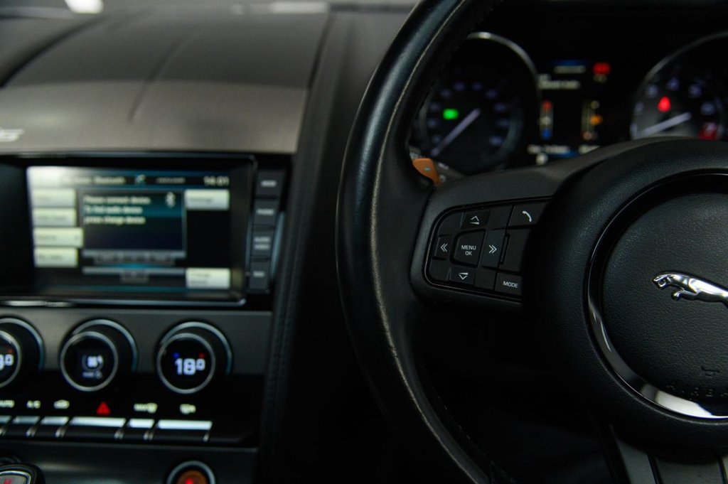 Used Jaguar F-Type 2015 for sale - 77064957: Photo 13