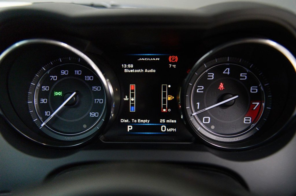 Used Jaguar F-Type 2015 for sale - 77064957: Photo 15