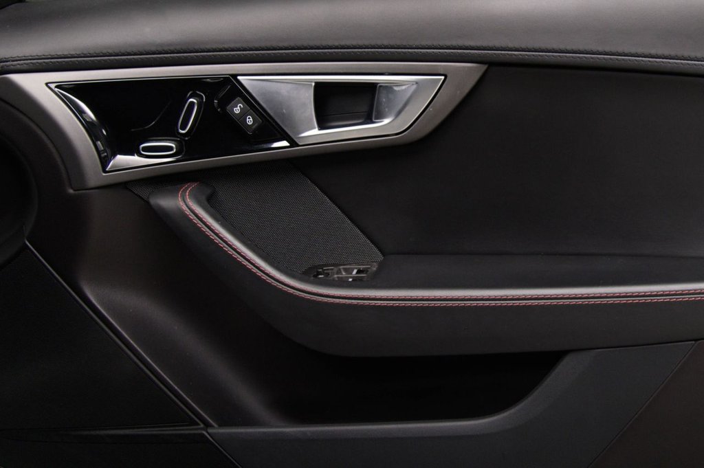 Used Jaguar F-Type 2015 for sale - 77064957: Photo 19