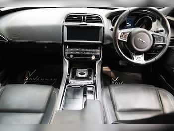 Used Jaguar XE 2018 for sale - 79804600: Photo