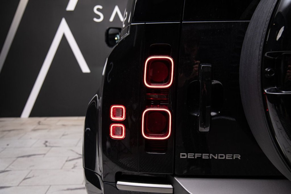 Used Land Rover Defender 2022 for sale - 76356213: Photo 10