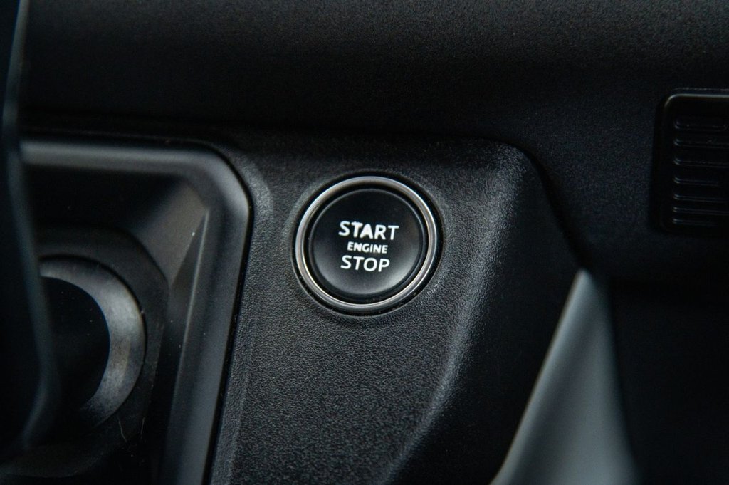 Used Land Rover Defender 2022 for sale - 76356213: Photo 28
