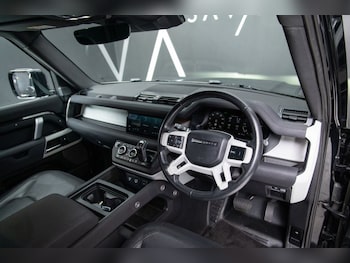 Used Land Rover Defender 2022 for sale - 76356213: Photo