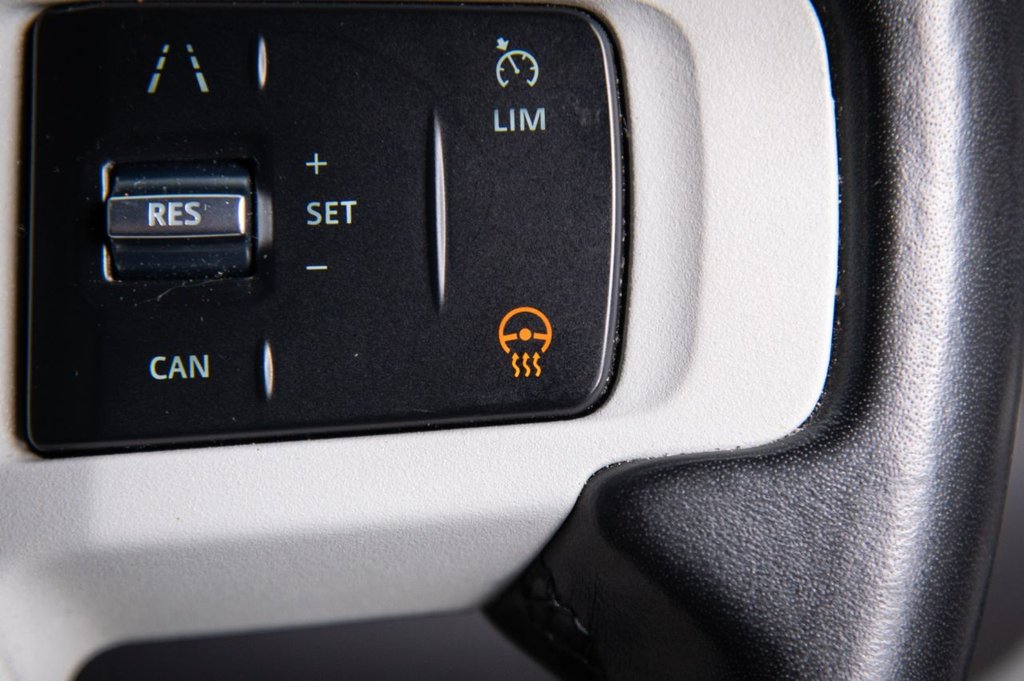 Used Land Rover Defender 2022 for sale - 76356213: Photo 31